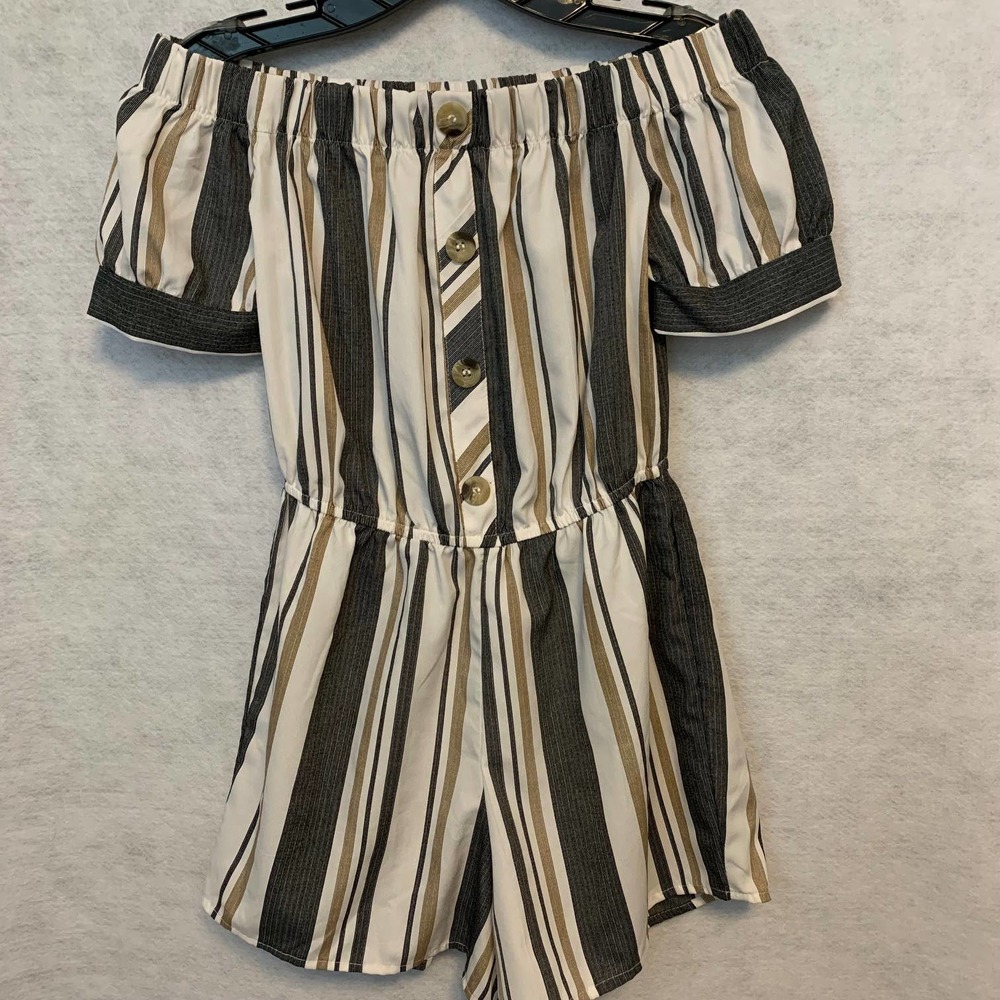 Hint of Blush Off Shoulder Striped Romper Juniors Size S